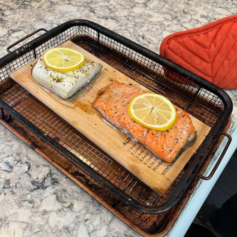Alder Grilling Planks: 5x8" (Set of 2)