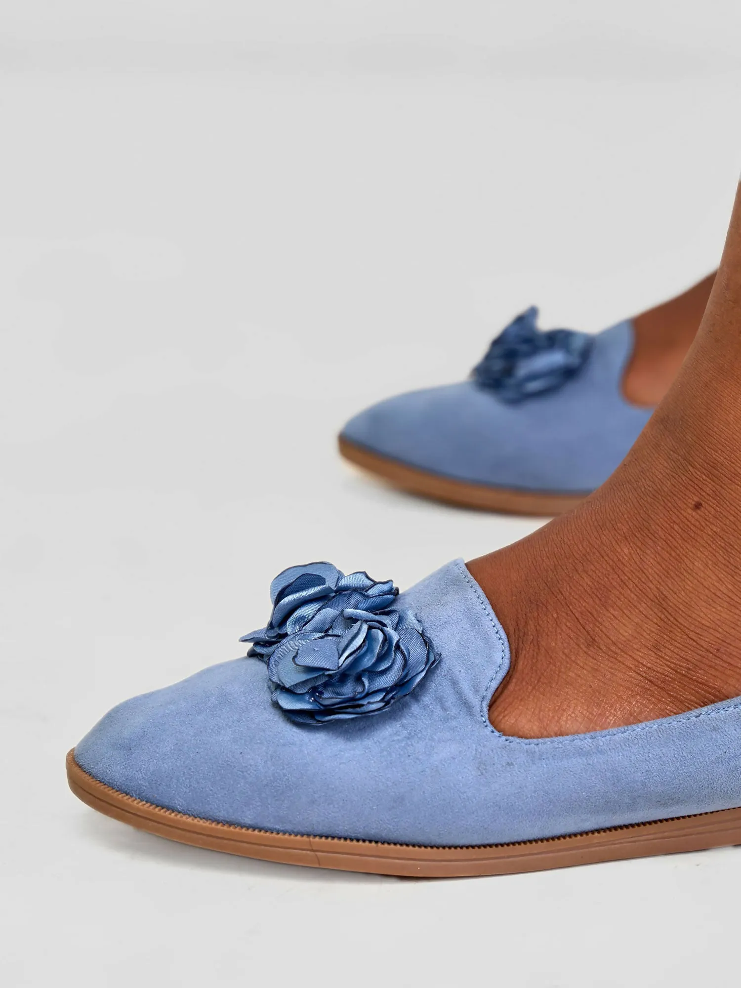 Be Unique Timeless Flowerhead Loafers- Blue