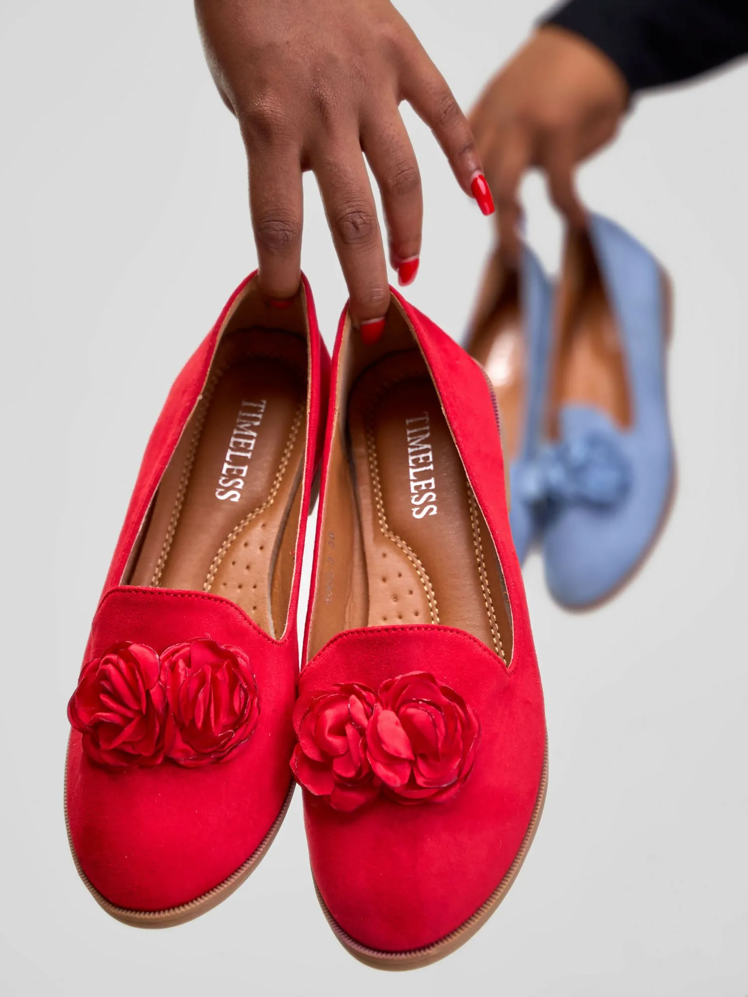Be Unique Timeless Flowerhead Loafers- Blue